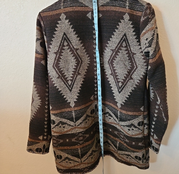 Women’s Brown Southwestern Pattern Utility Jacket - Picture 3 of 10